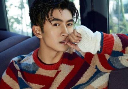 明星张云龙住哪,隐居都市，揭秘明星的宁静家园